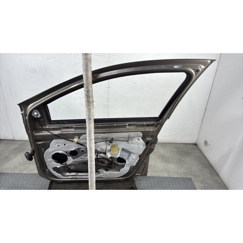 Porte avant droit RENAULT CLIO 3 Photo n°6
