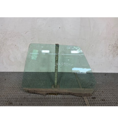 Vitre arriere gauche RENAULT R21 Photo n°1