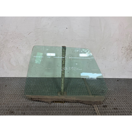 Vitre arriere gauche RENAULT R21 Photo n°1