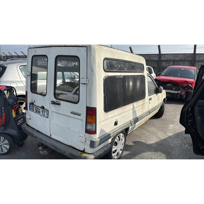 Cremaillere assistee RENAULT EXPRESS Photo n°8