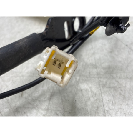 Attache ceinture avant gauche PEUGEOT 308 1 SW
