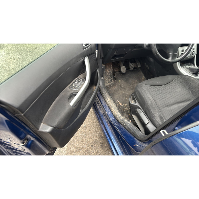 Interrupteur de leve vitre avant gauche PEUGEOT 308 1 SW Photo n°20