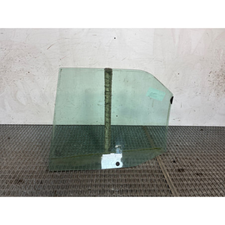 Vitre arriere droit PEUGEOT 405