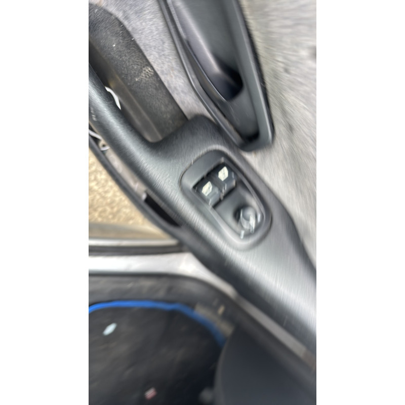 Poignee porte avant droit PEUGEOT 306 Photo n°14