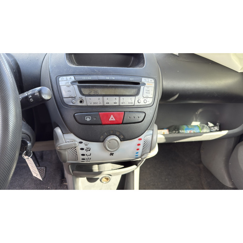 Compteur PEUGEOT 107 Photo n°16