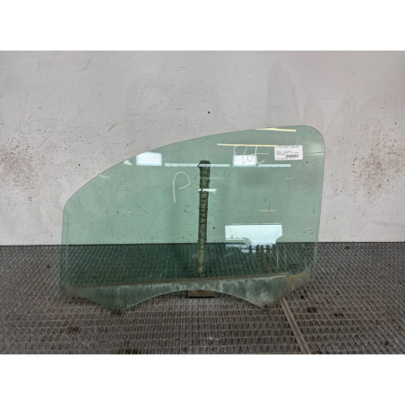 Vitre avant gauche RENAULT KANGOO 2 Photo n°1