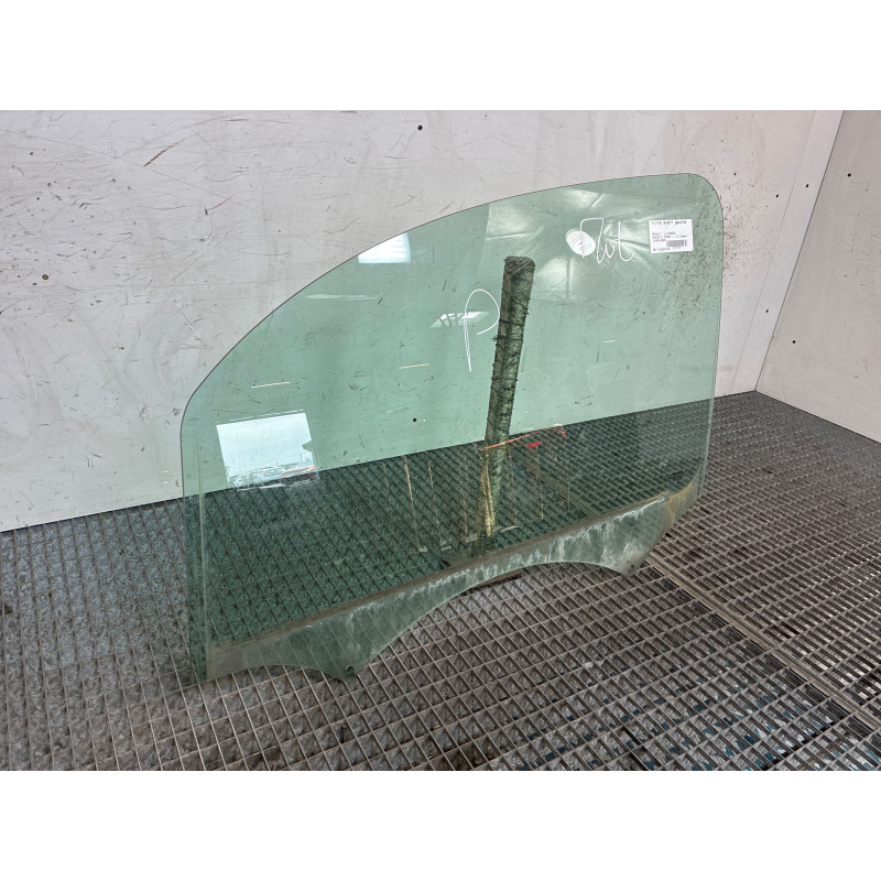 Vitre avant gauche RENAULT KANGOO 2 Photo n°2
