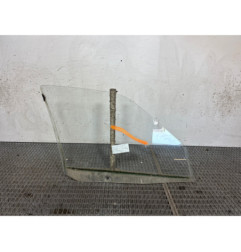 Vitre avant gauche PEUGEOT 405