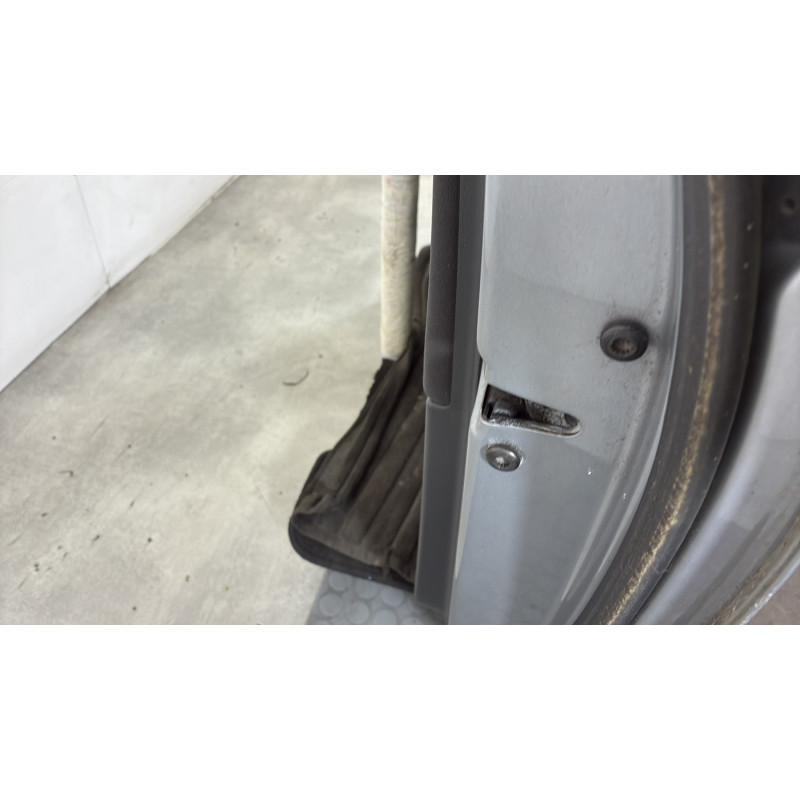 Porte avant droit VOLKSWAGEN POLO 4 Photo n°3