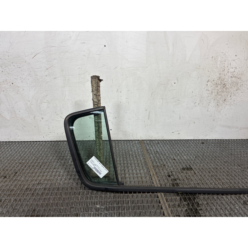 Custode arriere droit (porte) RENAULT CLIO 3 Photo n°2