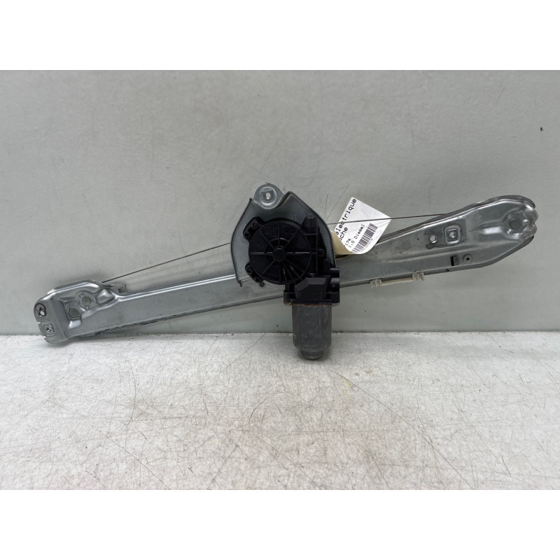 Leve vitre electrique arriere gauche RENAULT CLIO 3 Photo n°5