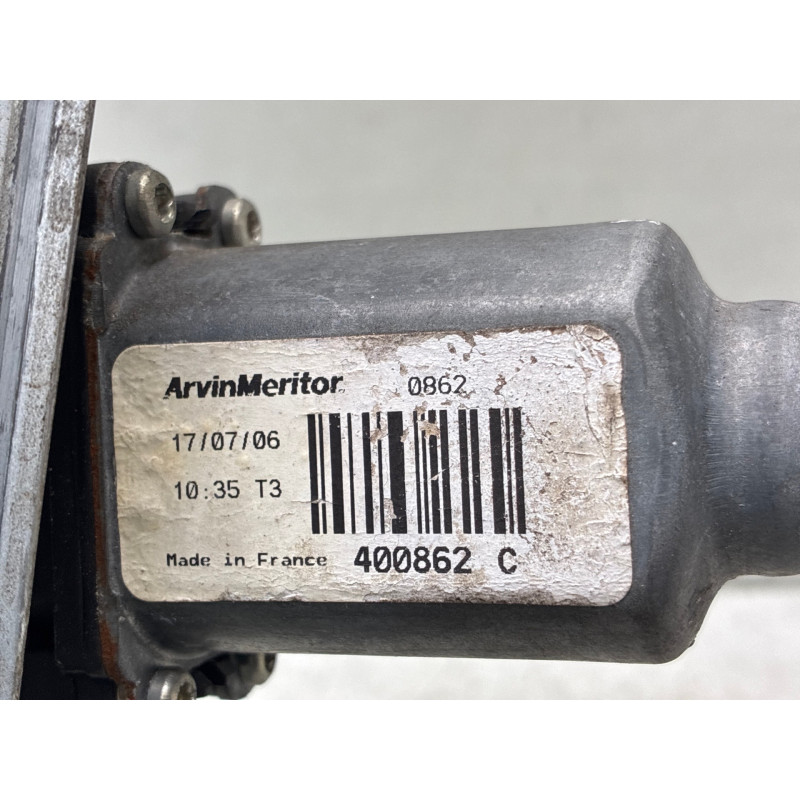 Leve vitre electrique arriere gauche RENAULT CLIO 3 Photo n°6