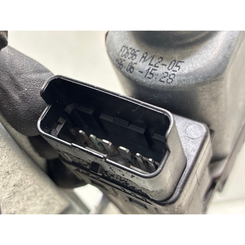 Leve vitre electrique avant gauche RENAULT CLIO 3 Photo n°5