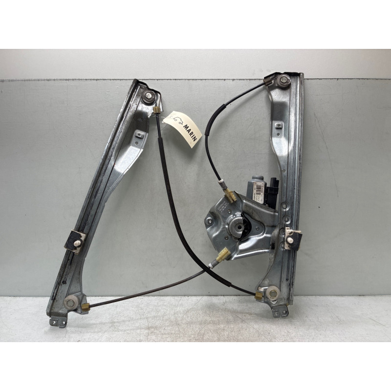 Leve vitre electrique avant gauche RENAULT CLIO 3 Photo n°10