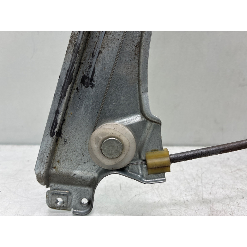 Leve vitre electrique avant gauche RENAULT CLIO 3 Photo n°11