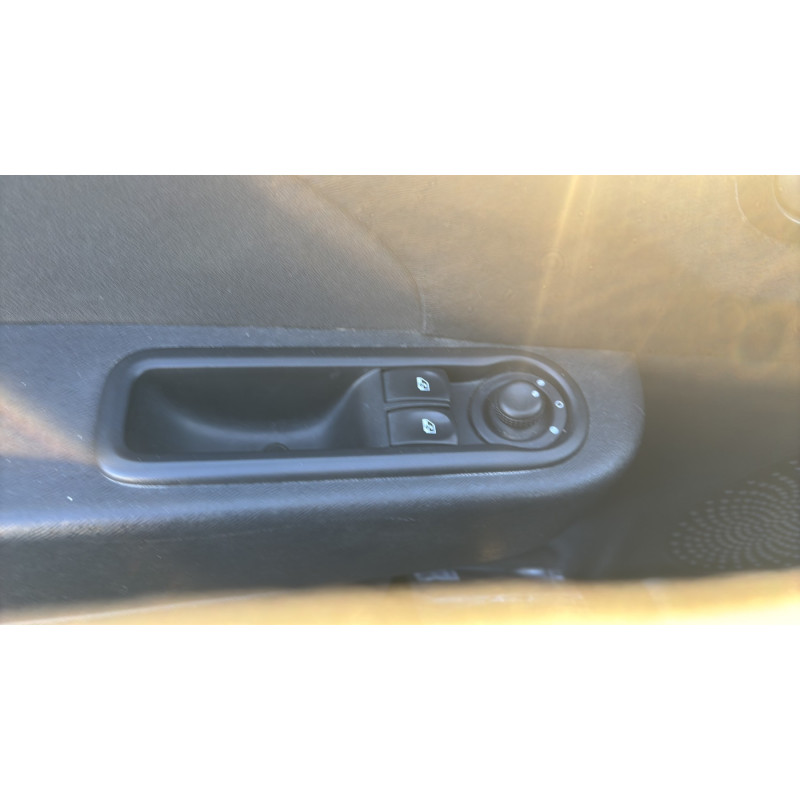 Absorbeur de pare choc arriere RENAULT TWINGO 2 Photo n°20