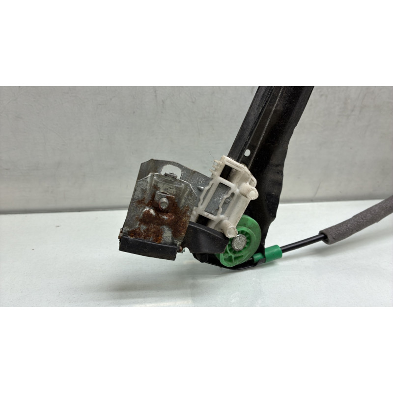Leve vitre electrique avant gauche FORD FOCUS 1 Photo n°2