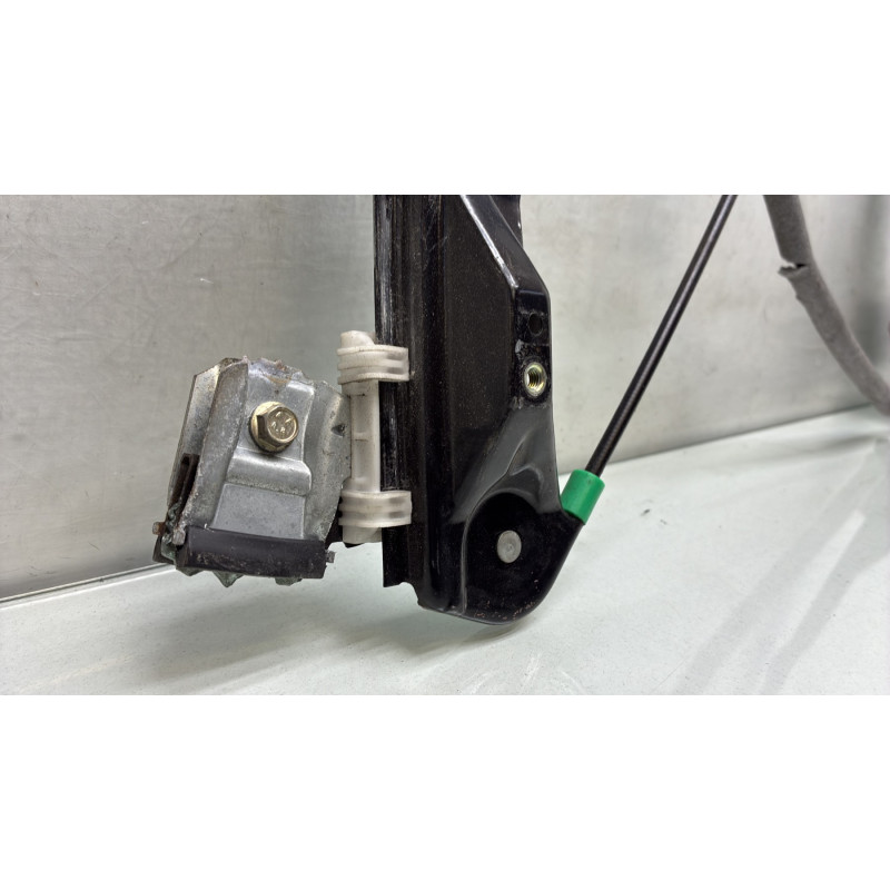 Leve vitre electrique avant gauche FORD FOCUS 1 Photo n°7