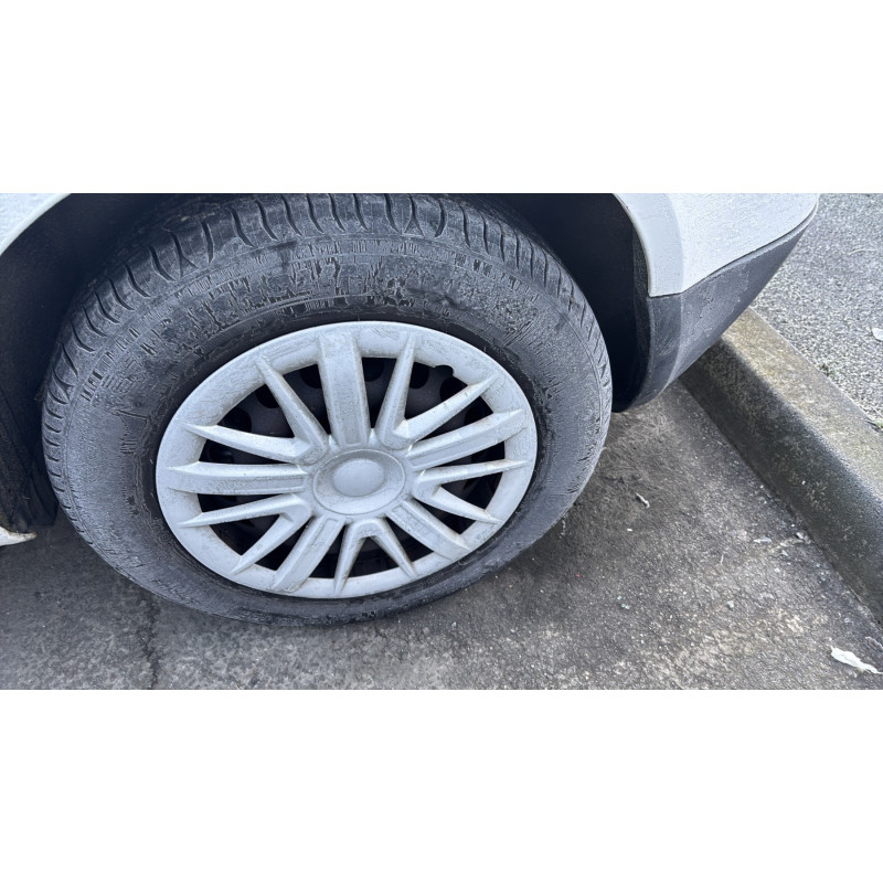 Plage arriere VOLKSWAGEN GOLF 5 Photo n°20