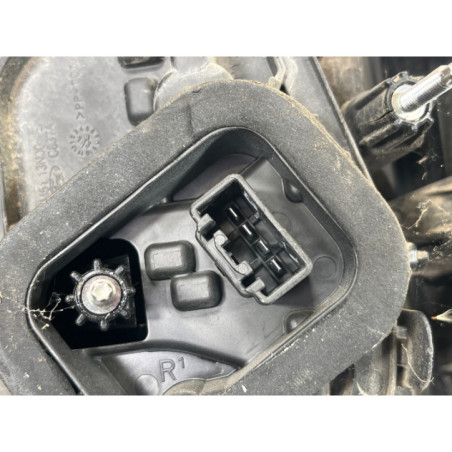 Feu arriere principal droit (feux) FORD C-MAX 2 Photo n°1