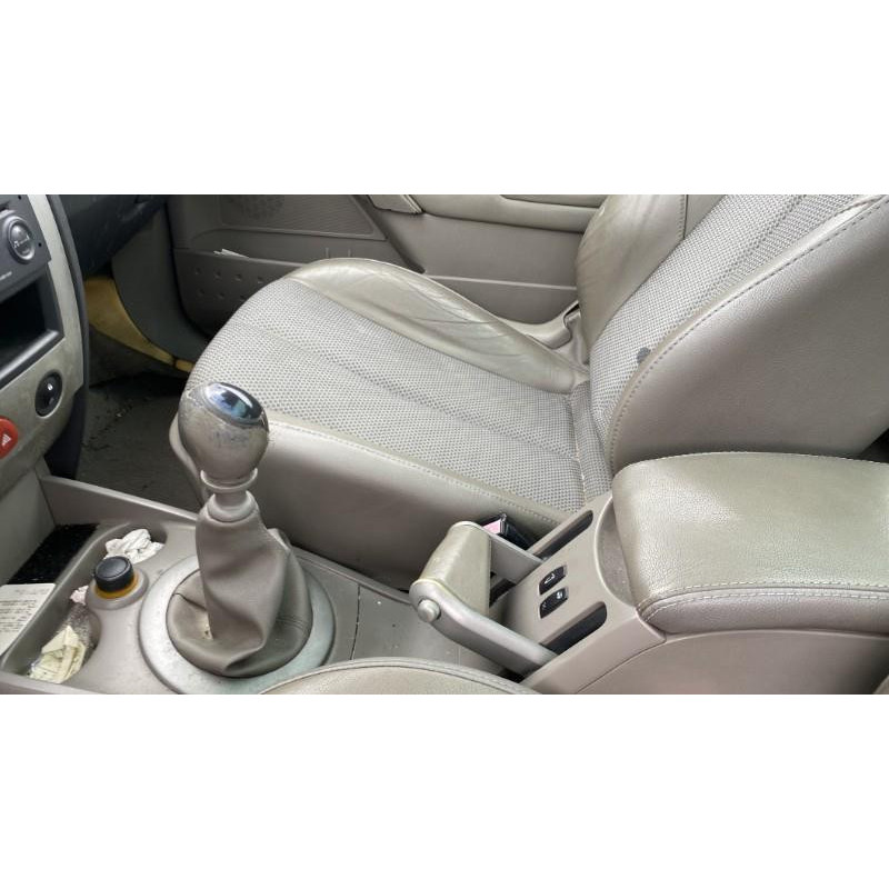Vitre avant gauche RENAULT MEGANE 2 Photo n°14