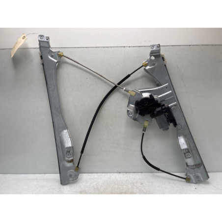 Leve vitre electrique avant gauche RENAULT CLIO 3 Photo n°1