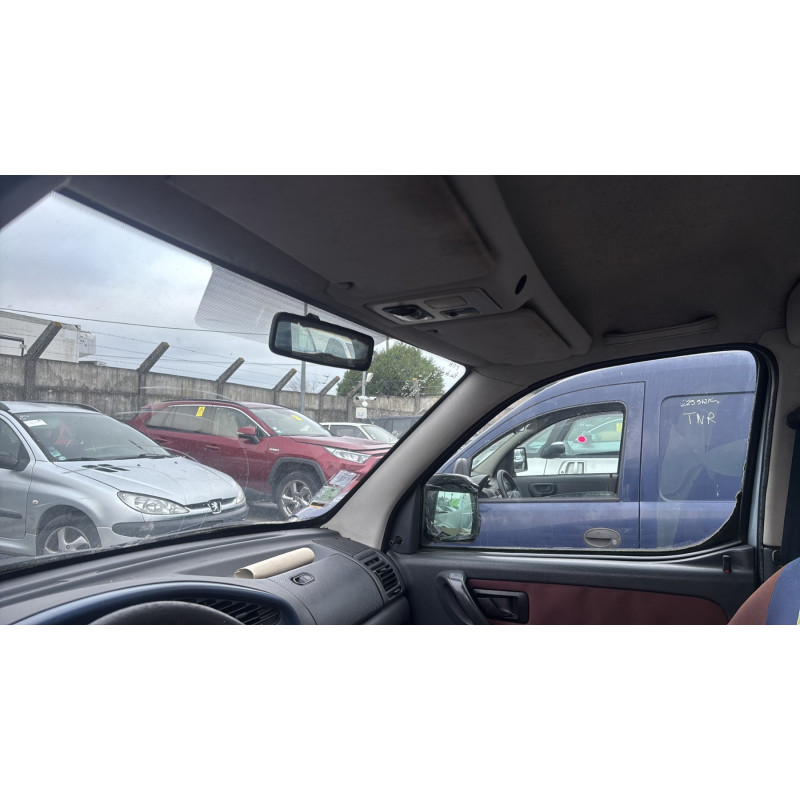 Poignee hayon CITROEN BERLINGO 1 Photo n°17