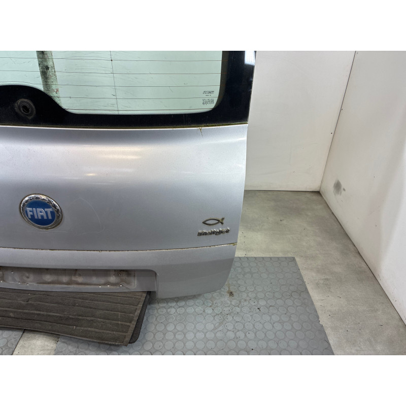 Malle/Hayon arriere FIAT MULTIPLA Photo n°5