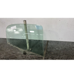 Vitre arriere droit PEUGEOT 206