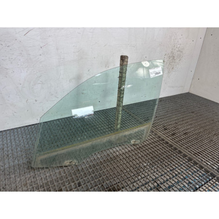Vitre avant gauche BMW SERIE 1 E87