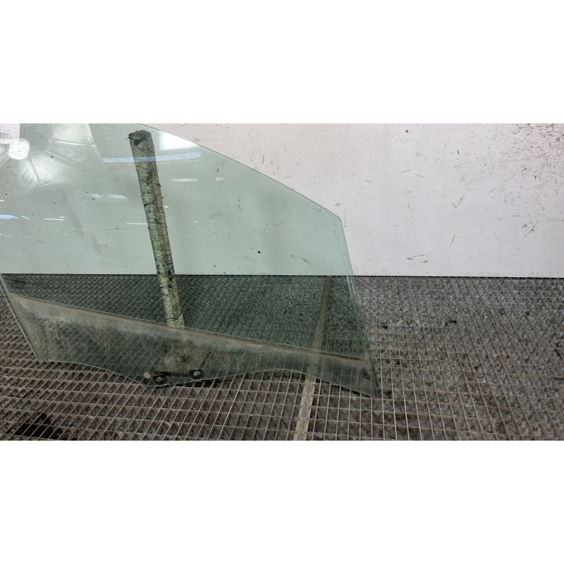 Vitre avant droit RENAULT CLIO 4 Photo n°2