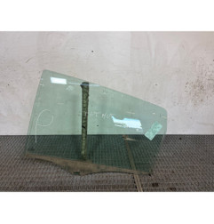 Vitre arriere gauche MERCEDES CLASSE B 245 Photo n°1