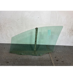 Vitre avant droit MERCEDES CLASSE B 245