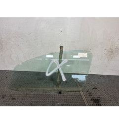 Vitre avant gauche PEUGEOT 107
