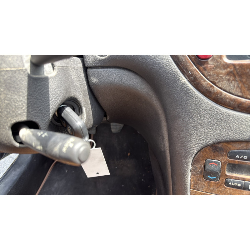 Vitre avant droit PEUGEOT 607 Photo n°20