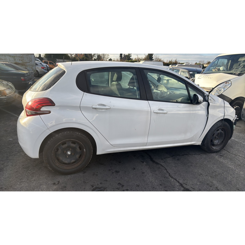 Porte avant droit PEUGEOT 208 1 Photo n°10