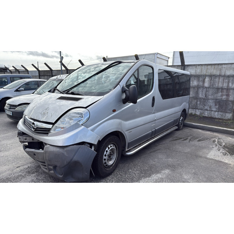 Pare choc arriere OPEL VIVARO 1 Photo n°6