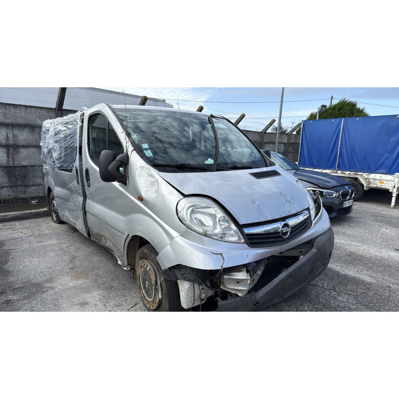 Pare choc arriere OPEL VIVARO 1 Photo n°7
