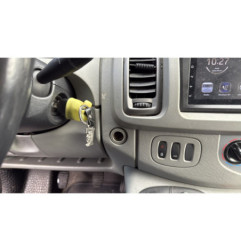 Pare choc arriere OPEL VIVARO 1
