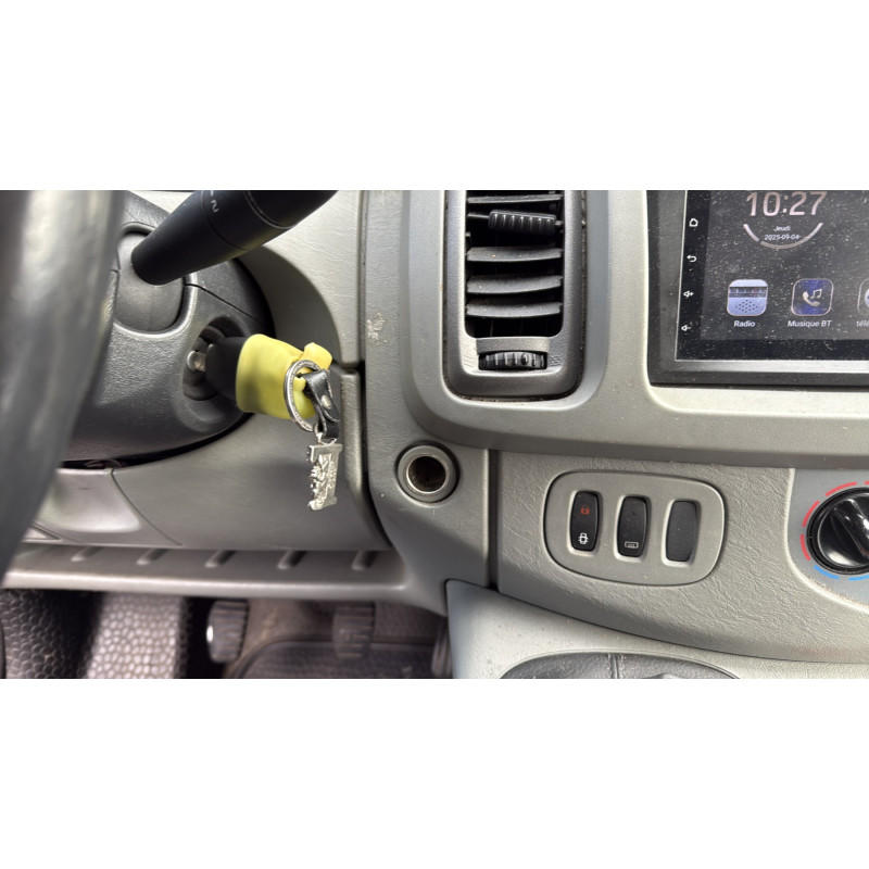 Pare choc arriere OPEL VIVARO 1 Photo n°18
