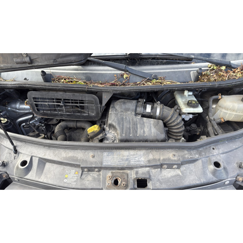 Pare choc arriere OPEL VIVARO 1 Photo n°20