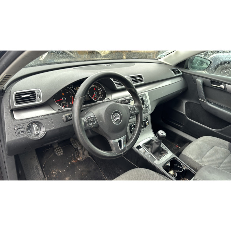 Porte avant droit VOLKSWAGEN PASSAT 6 Photo n°20