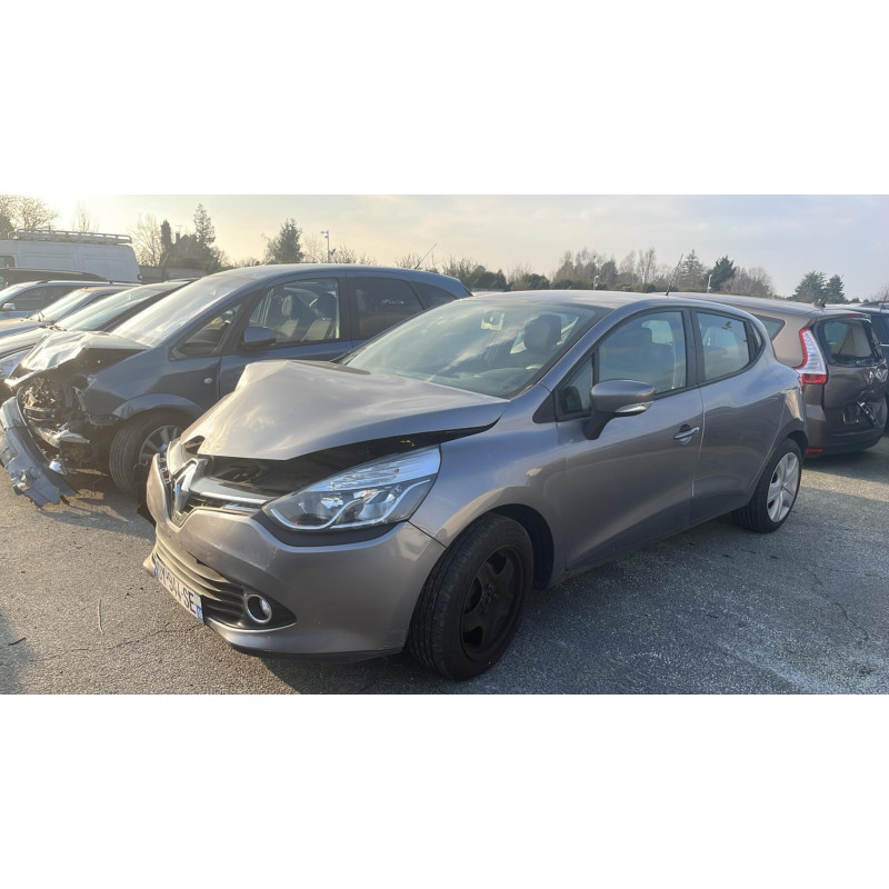 Pare choc arriere RENAULT CLIO 4 Photo n°12