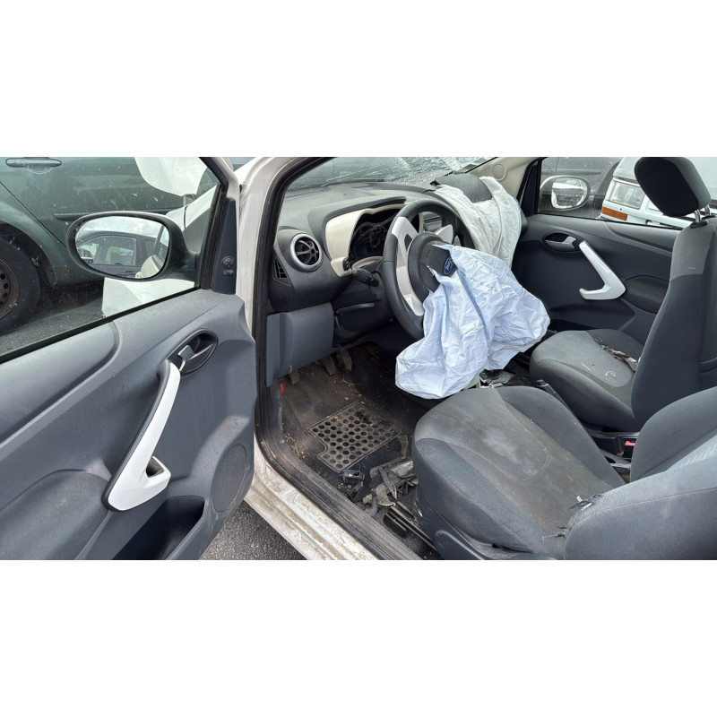Renfort pare choc arriere (traverse) FORD KA 2 Photo n°14