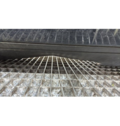 Pare choc arriere VOLKSWAGEN GOLF 5