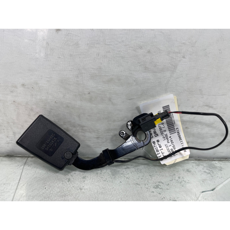 Attache ceinture arriere gauche PEUGEOT 5008 1 Photo n°2