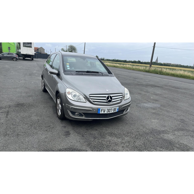 Feu arriere secondaire gauche (feux) MERCEDES CLASSE B 245 Photo n°10