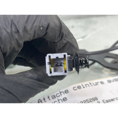 Attache ceinture avant gauche PEUGEOT 2008 1