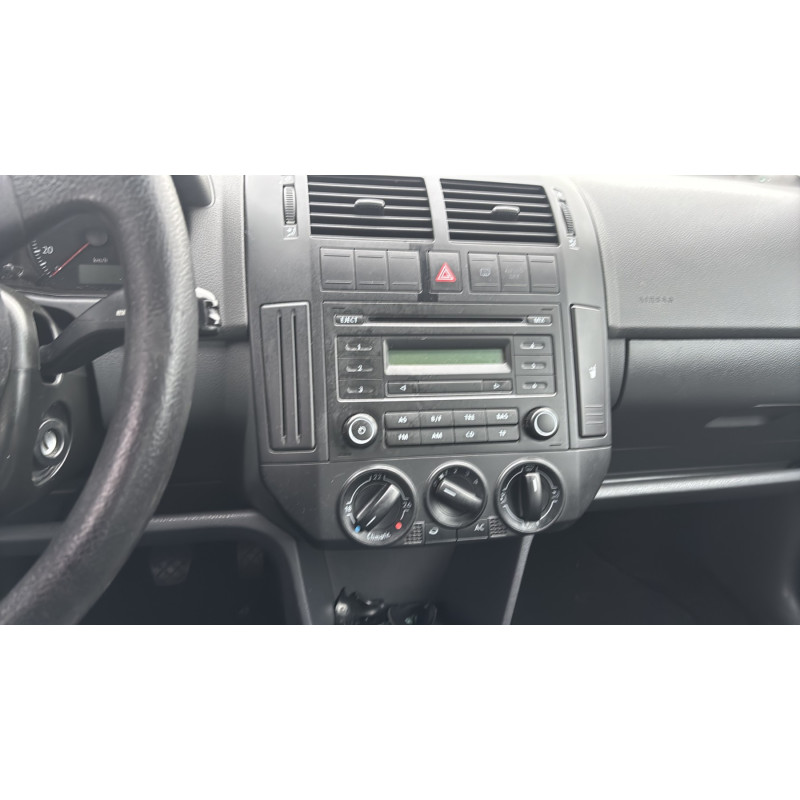 Interrupteur de leve vitre avant gauche VOLKSWAGEN POLO 4 Photo n°18