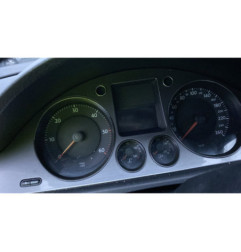 Optique avant principal droit (feux)(phare) VOLKSWAGEN PASSAT 5